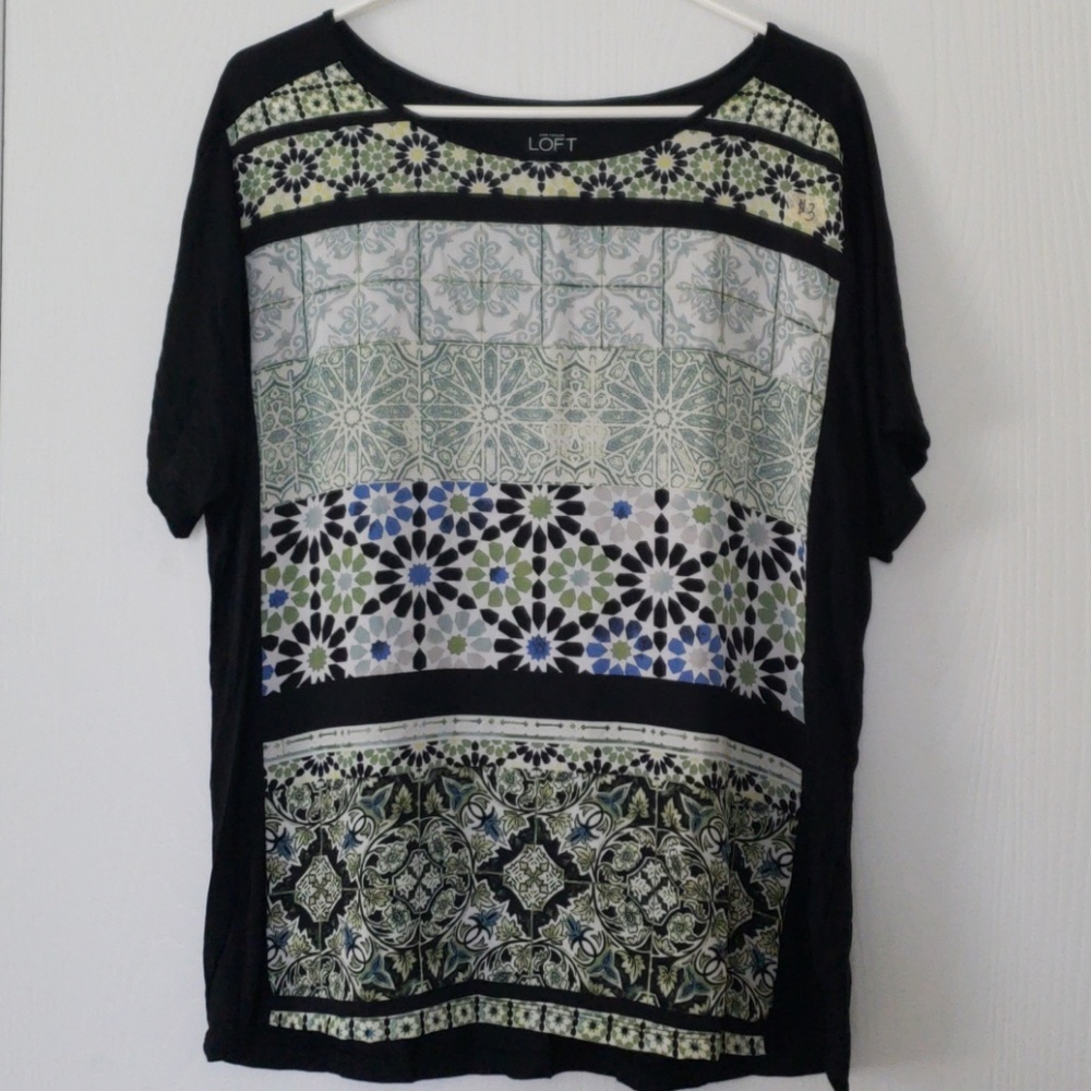 Ann Taylor Loft short sleeve top.